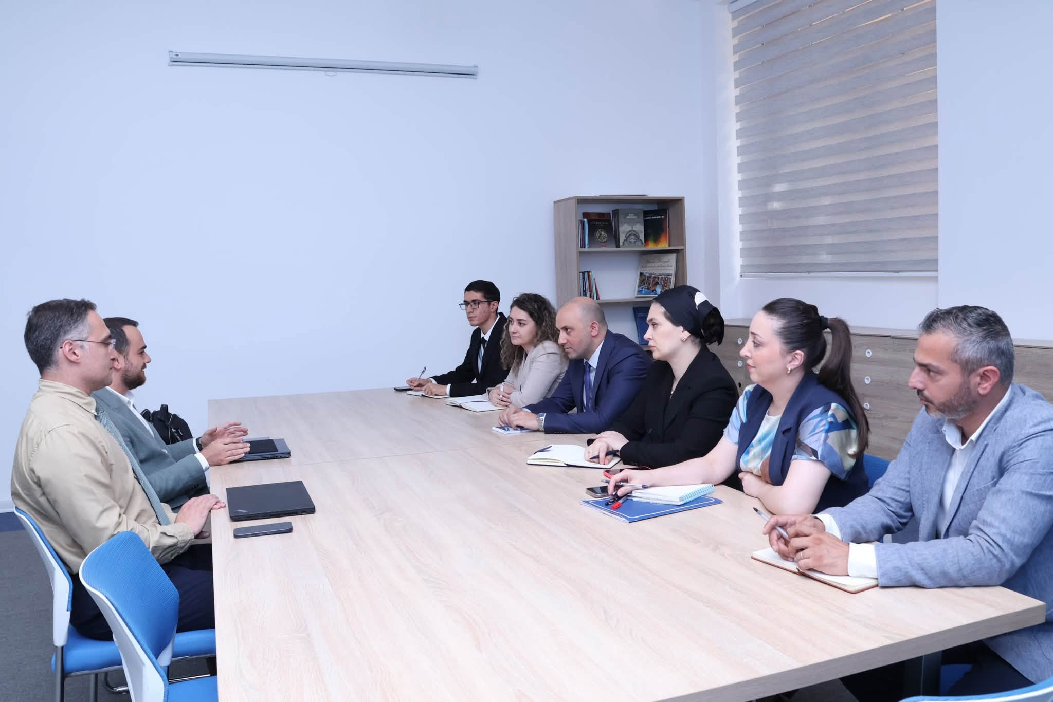BSU-da rəqəmsal texnologiyaların tətbiqi ilə bağlı görüş keçirilib