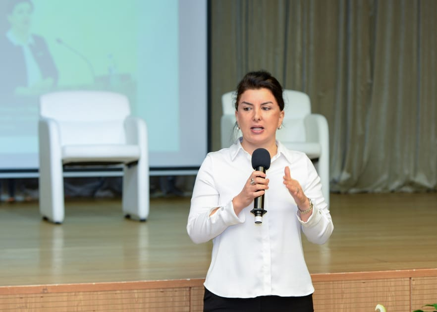 “Yeni tədris ili: Məktəbdə keyfiyyətli başlanğıc”mövzusunda konfrans keçirilib