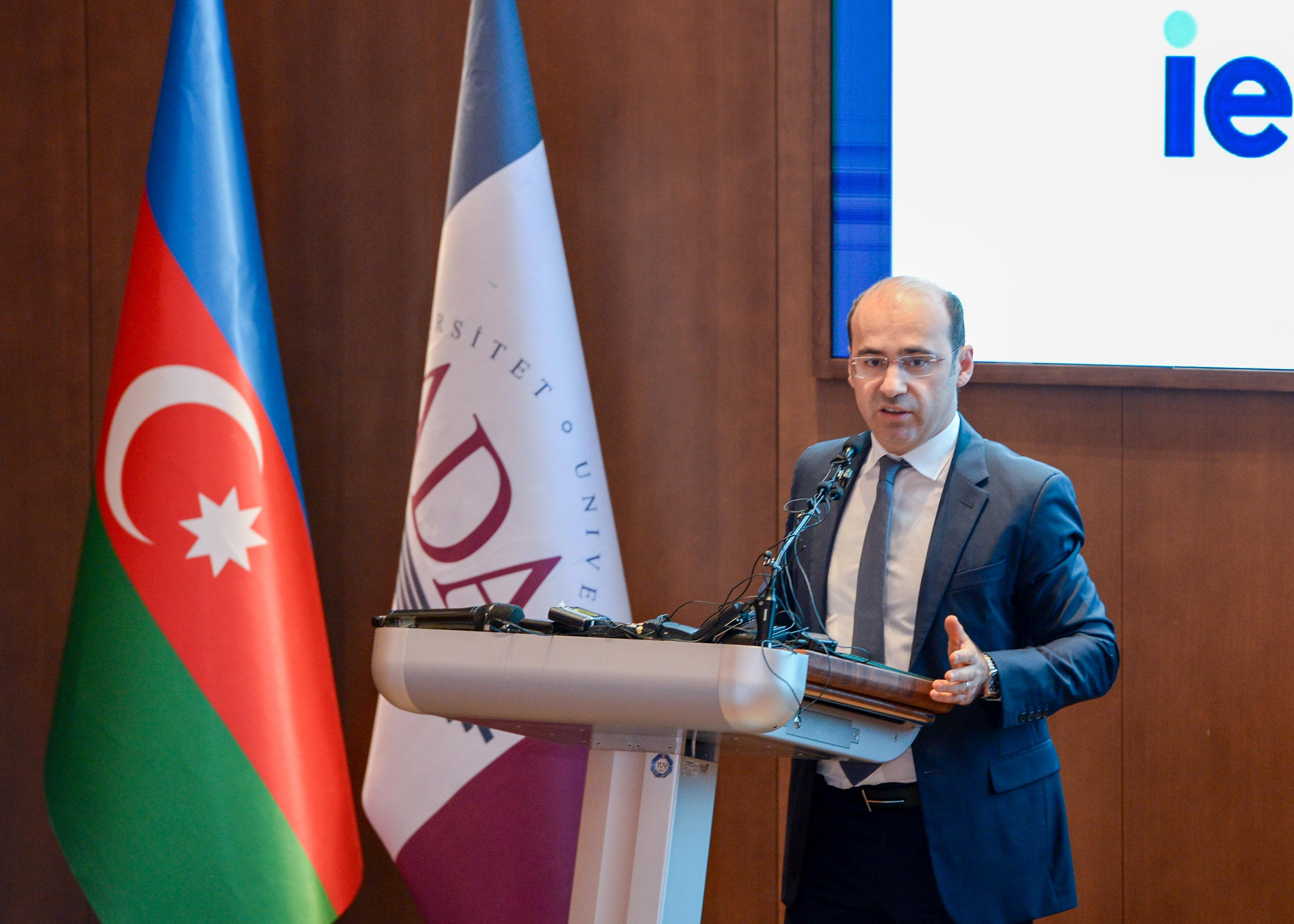 Liderlik yalnız təlimlərlə formalaşmır