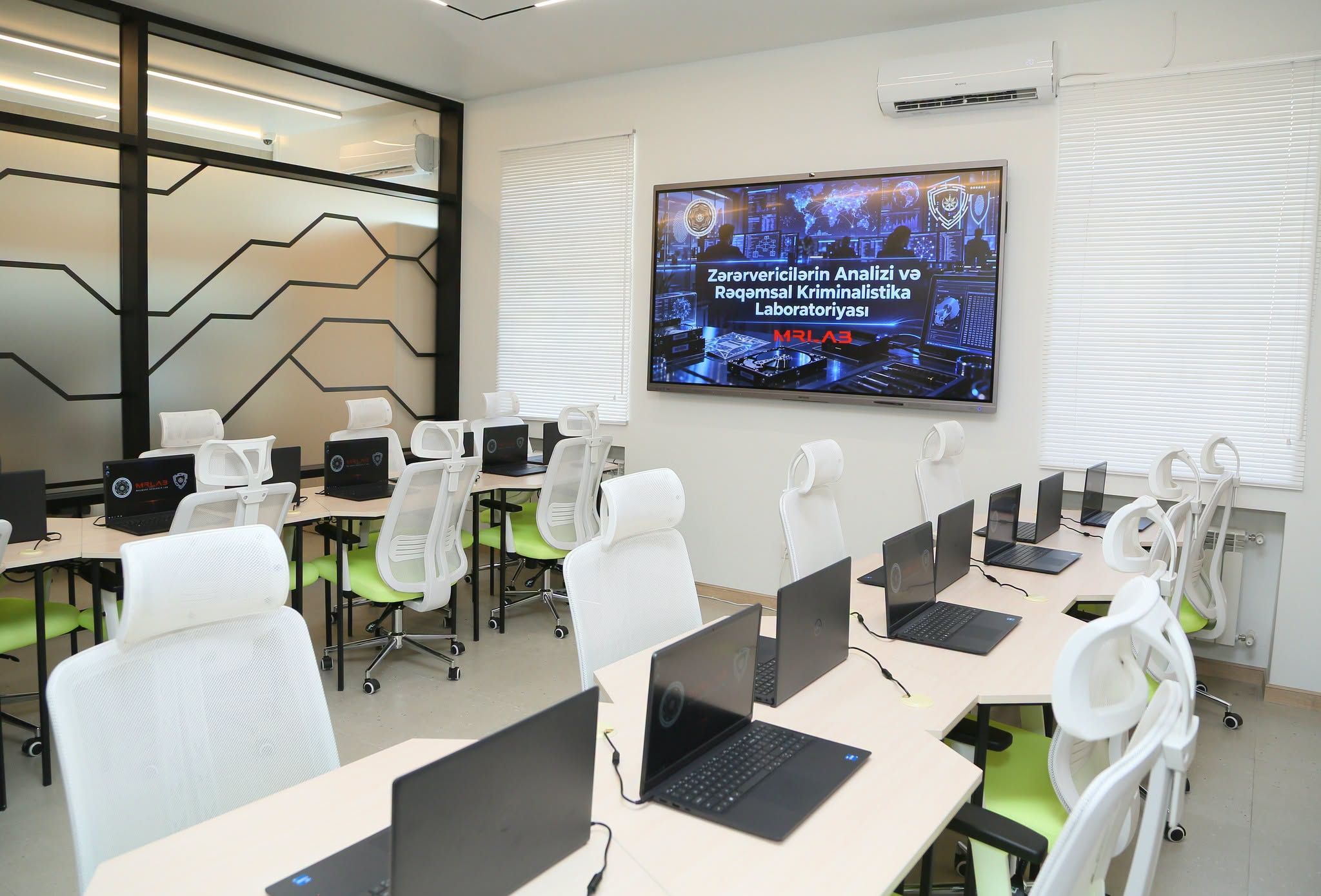 Ölkədə ilk rəqəmsal kriminalistika laboratoriyası istifadəyə verilib