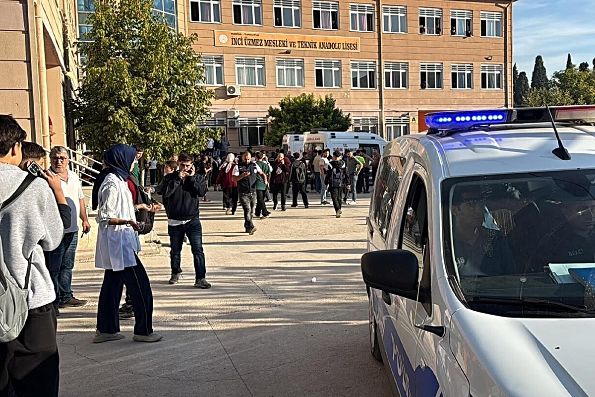 Türkiyədə məktəbə silahlı hücum olub – Yaralılar var