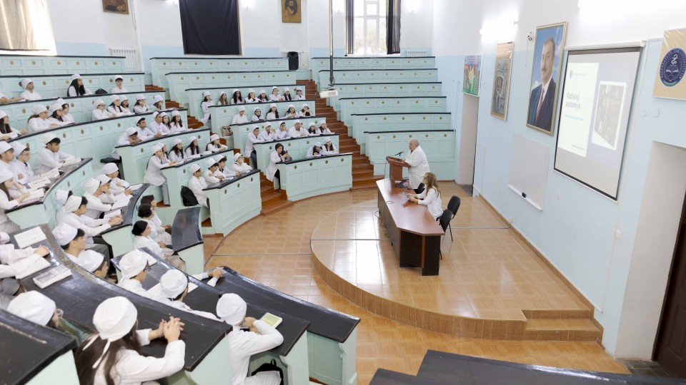 ATU-da yeni tədris modelinin tətbiqinə başlanıldı