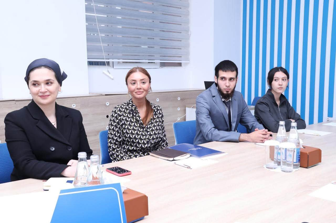 BSU-da Torayqırov Universitetinin rektoru ilə görüş keçirilib