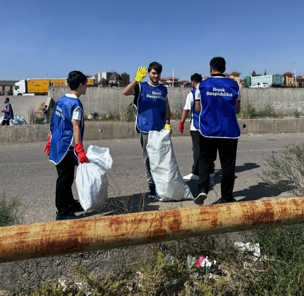 UNEC kollektivi ekoloji aksiyada iştirak edib