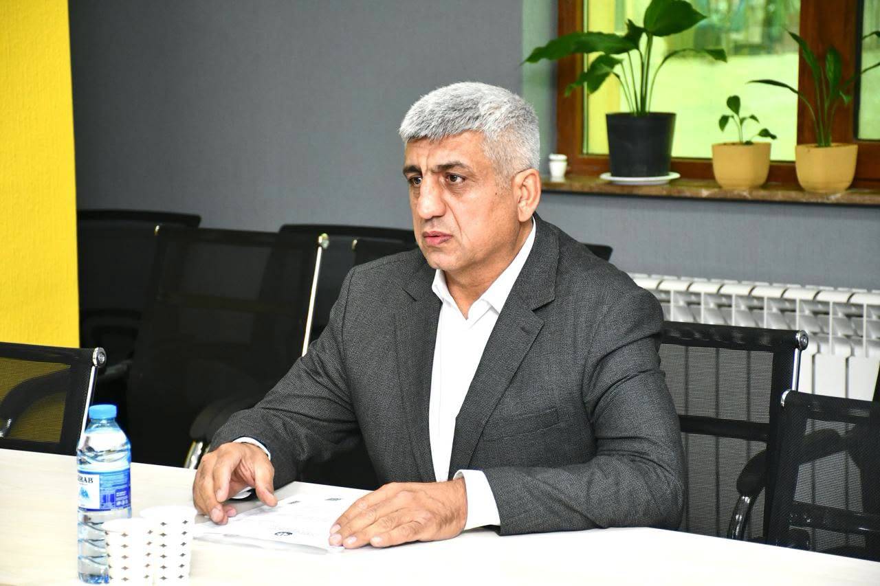 Elm və Ali Təhsil üzrə Dövlət Agentliyinin direktoru vətəndaşları qəbul edib