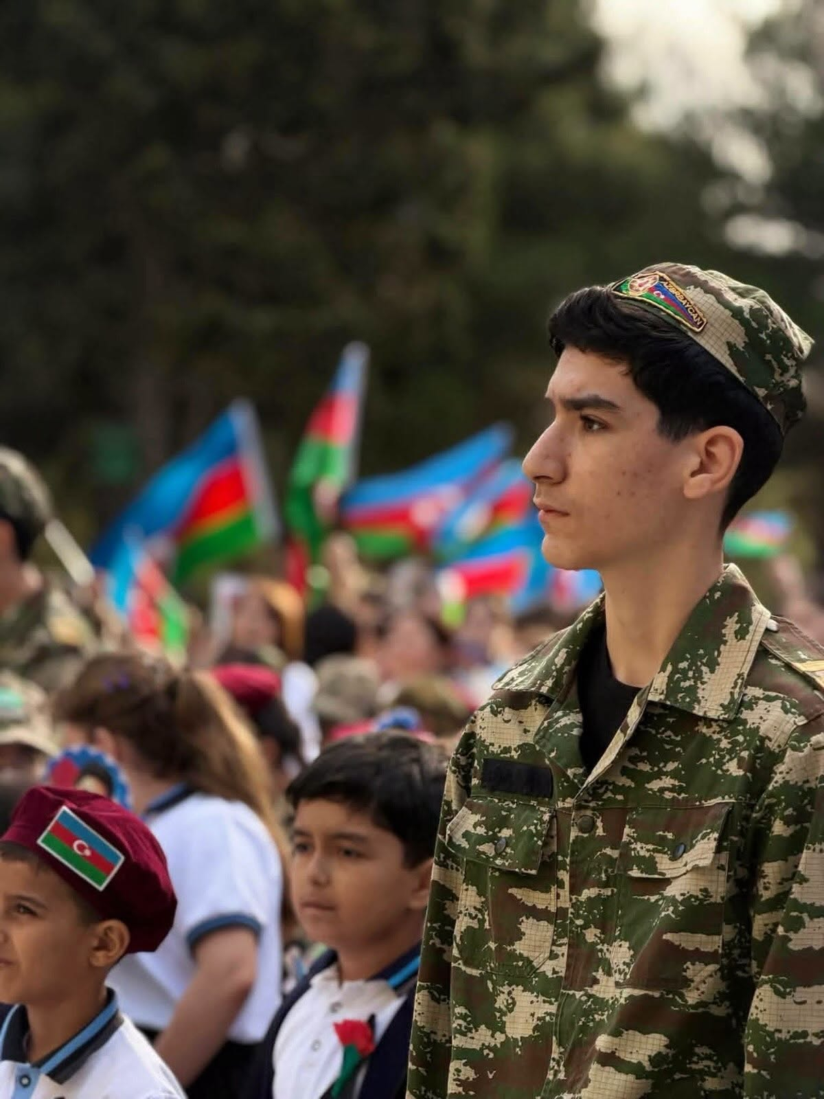 Məktəblərdə Vətən müharibəsi şəhidlərinin xatirəsi yad edilib