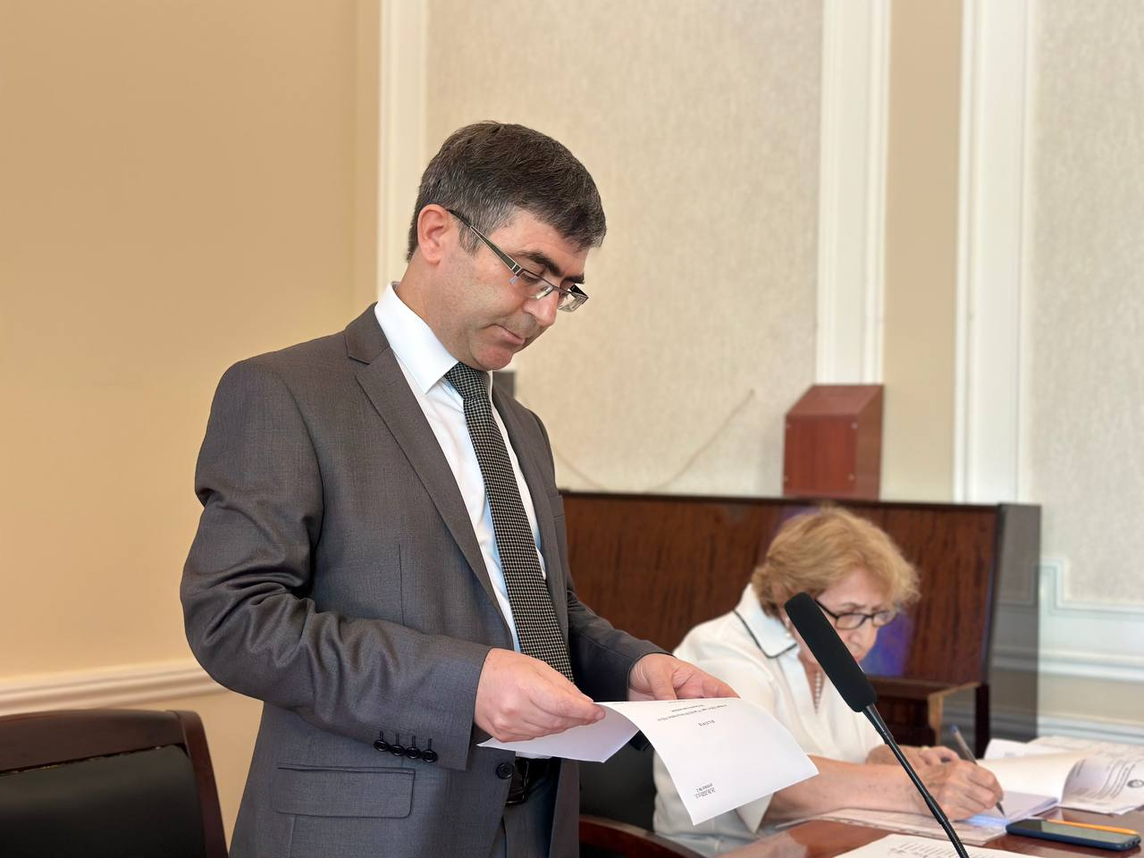 Kimya İnstitutunda Elmi Şuranın iclası keçirilib