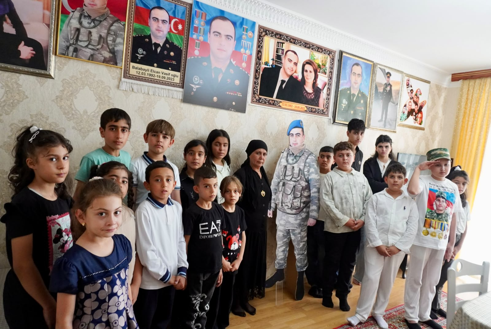 Xüsusi kateqoriyadan olan uşaqlar şəhid Elcan Balabəylinin ailəsini ziyarət ediblər  