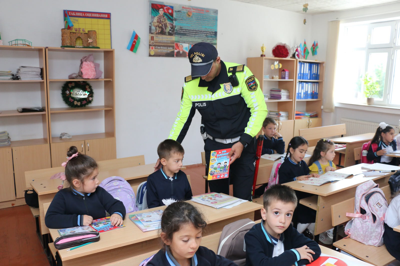 Qusarda “Diqqət, uşaqlar!” aylığı çərçivəsində maarifləndirici görüş keçirilib