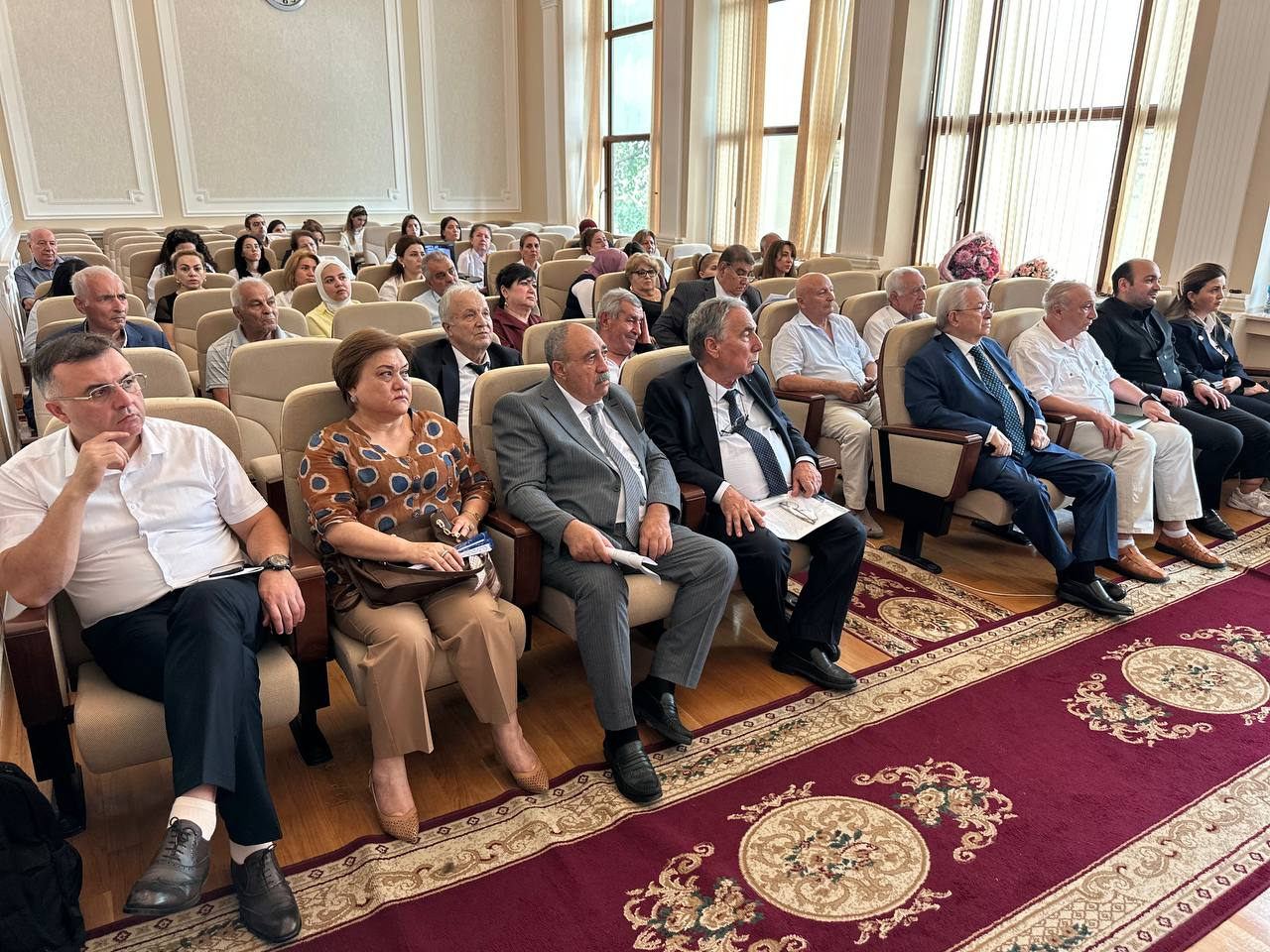 Kimya İnstitutunda yeni dissertasiya müdafiə olunub