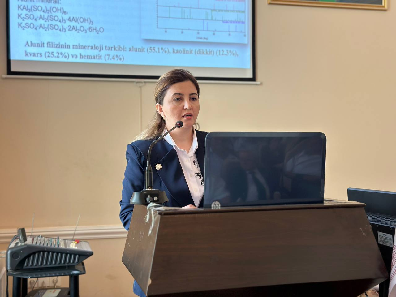Kimya İnstitutunda yeni dissertasiya müdafiə olunub