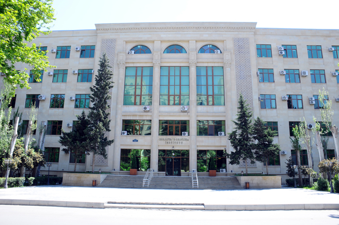 Geologiya İnstitutu və “SABAH.city” arasında memorandum imzalanıb