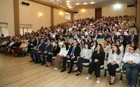 Təhsil işçilərinə təltiflər təqdim edilib
