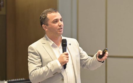 Müəllim şəxsi inancının şagirdə təsir etməsinə yol verməməlidir