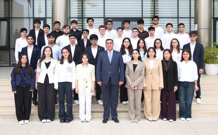 BANM-in rektoru Prezident təqaüdçüləri ilə görüşüb 