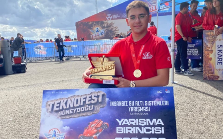 Dünən komandanın kapitanı idi, bu gün yeni kapitanlar yetişdirir