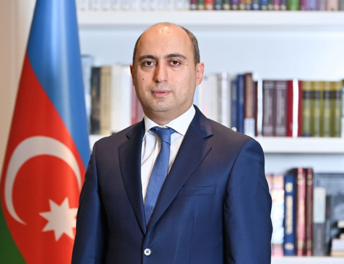 Elm və təhsil naziri müəllimləri peşə bayramı münasibətilə təbrik edib