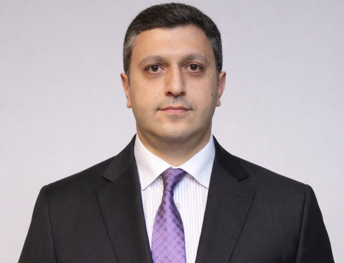 Məktəbə hücum və müəllimə qarşı zorakılıq hüquqi məsuliyyət yaradır