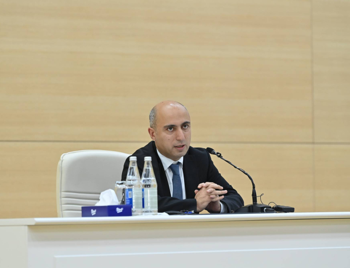 Elm və təhsil naziri SABAH proqramının tələbələri ilə görüşüb