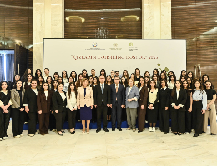 “Qızların Təhsilinə Dəstək” layihəsinin 5 illik yubileyinə həsr olunmuş tədbir keçirilib