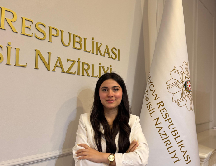 Evlərinə raket düşən qız necə “Maarifçi” oldu? 