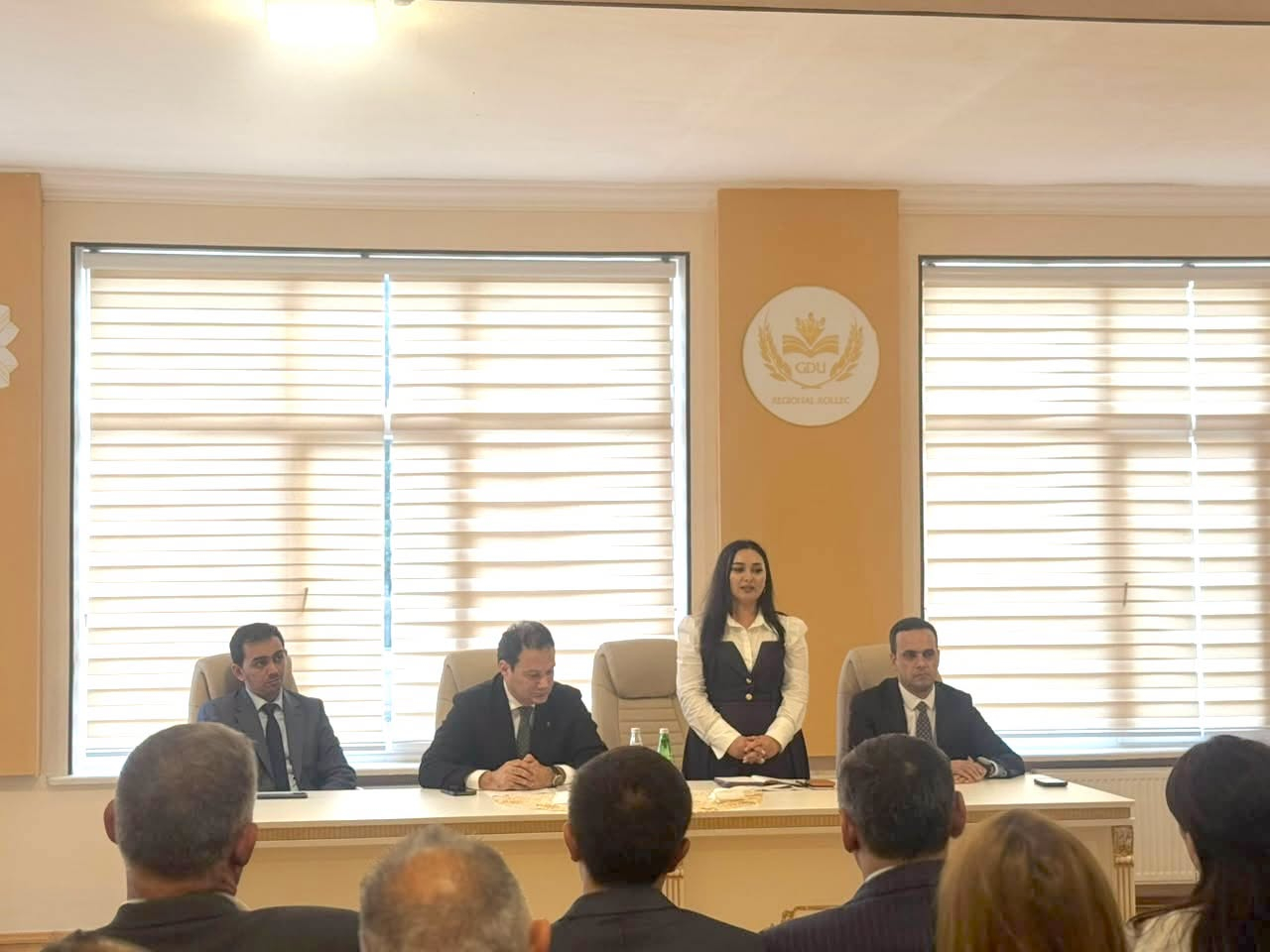 Gəncə Regional Kollecinin yeni direktoru kollektivə təqdim olunub