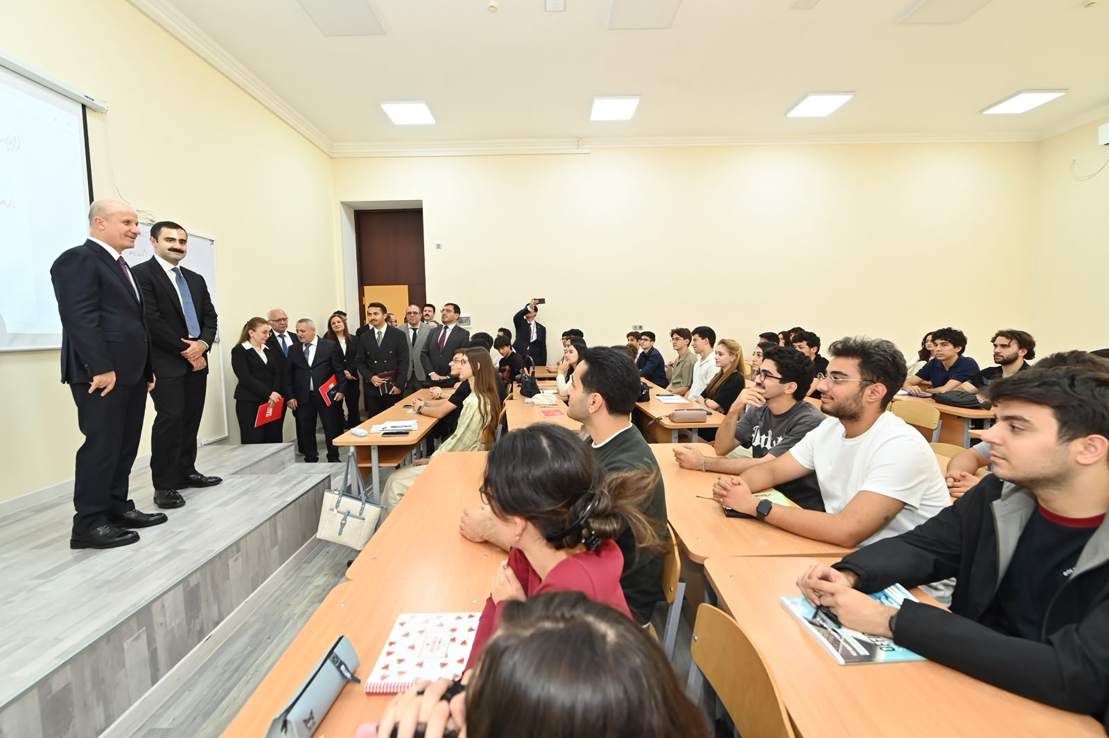 Türkiyənin Ali Təhsil Şurasının sədri TAU-nu ziyarət edib