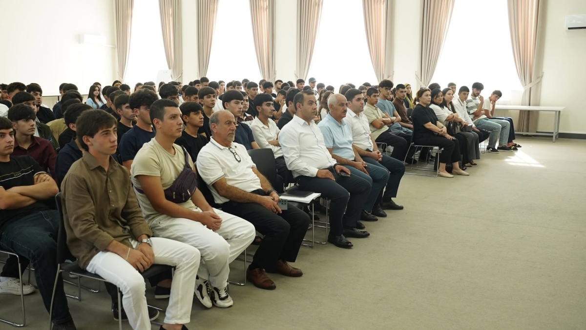 Peşə Təhsil Mərkəzində yataqxanada yaşayan tələbələrlə görüş keçirilib
