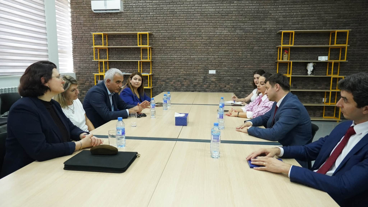 Peşə təhsili alan gənclər üçün beynəlxalq karyera imkanları müzakirə olunub