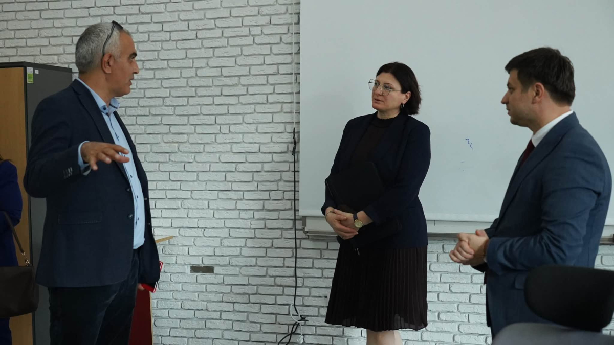 Peşə təhsili alan gənclər üçün beynəlxalq karyera imkanları müzakirə olunub