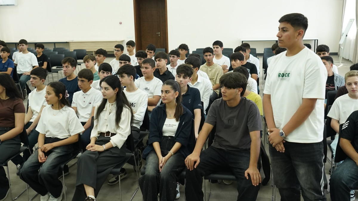 Peşə Təhsil Mərkəzində “Sosial Tərəfdaş” layihəsi üzrə məlumatlandırma sessiyası keçirilib