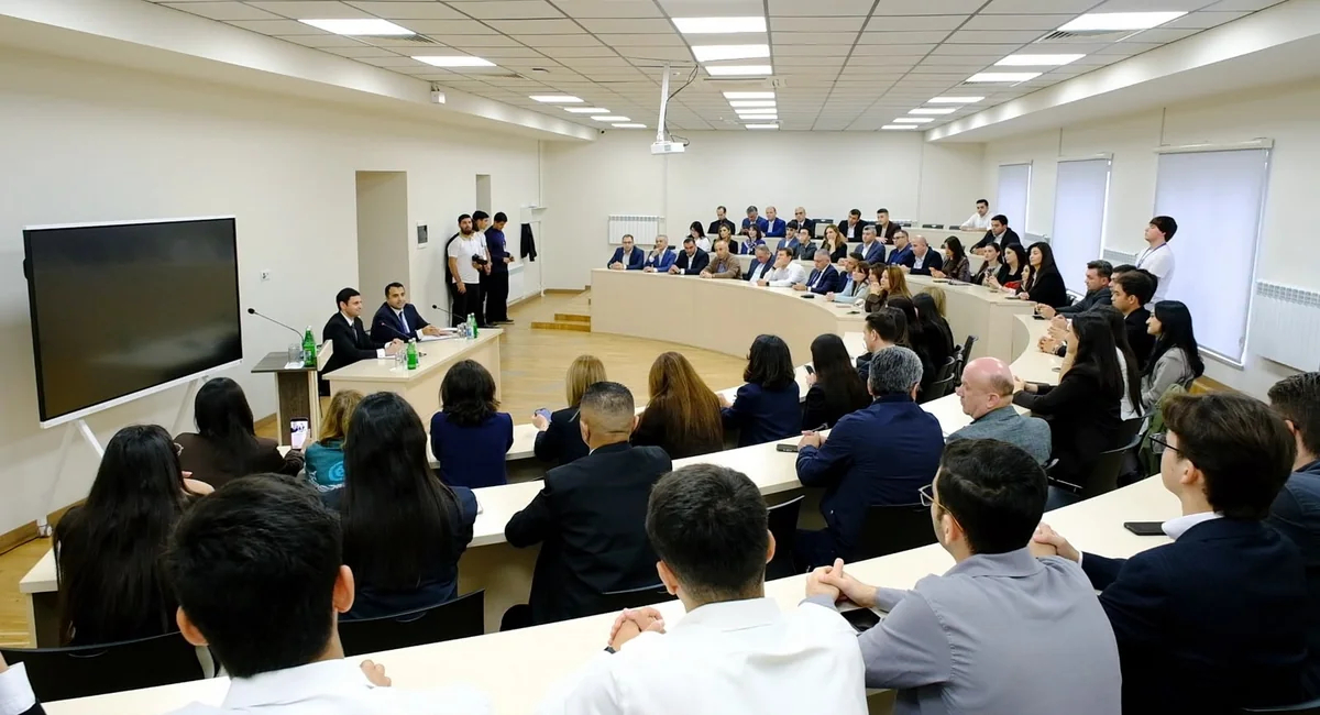 Qarabağ Universitetində mühüm görüş