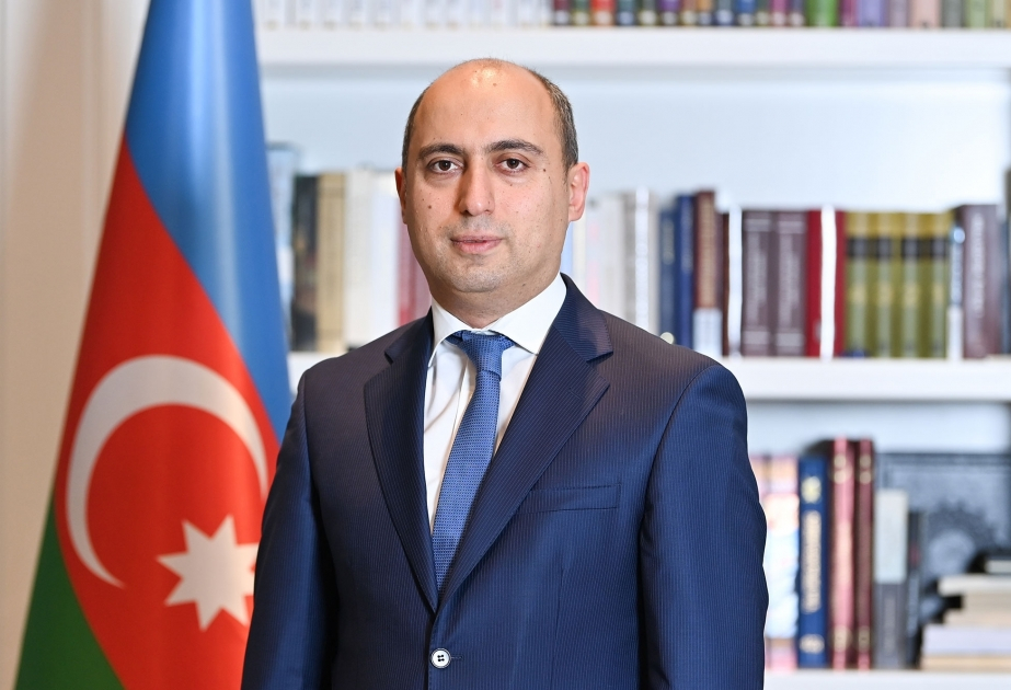 Elm və təhsil naziri müəllimləri peşə bayramı münasibətilə təbrik edib