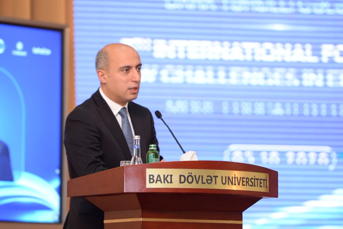 “Təhsil hər kəsin bir yerdə, əməkdaşlıq şəraitində görməli olduğu bir işdir”