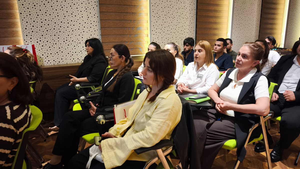 Müəllimlərin peşə sağlamlığına həsr olunmuş maarifləndirici seminar keçirilib