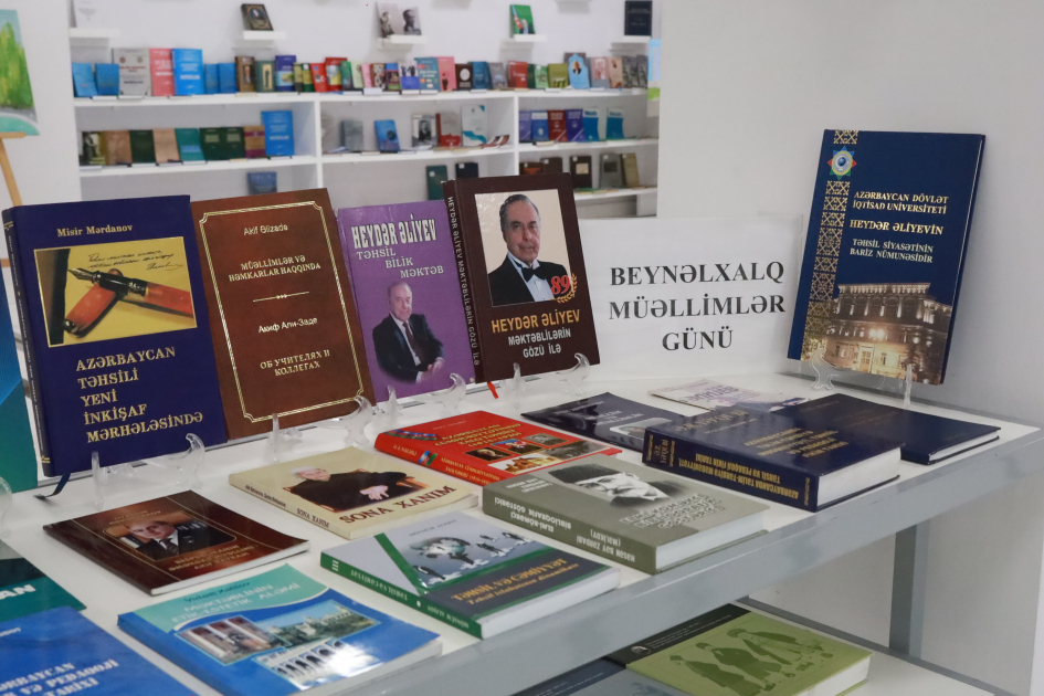 MEK-də Beynəlxalq Müəllimlər Gününə həsr edilən sərgi təşkil olunub