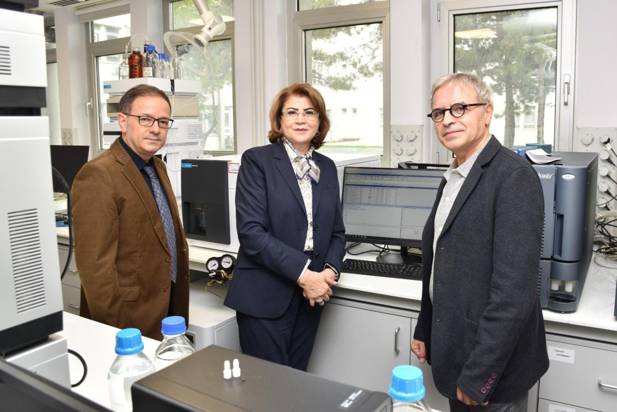 Türkiyə-Azərbaycan Universitetinin rektoru Hacettepe Universitetində görüşlər keçirib