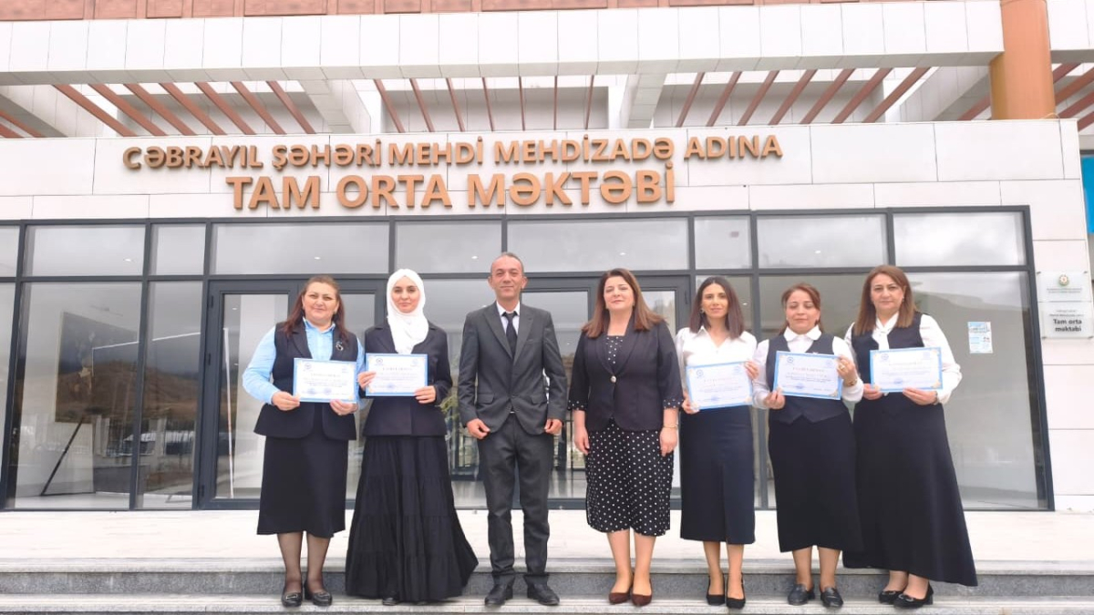 Azad edilən torpaqlarda çalışan müəllimlərlə görüşlər keçirilib