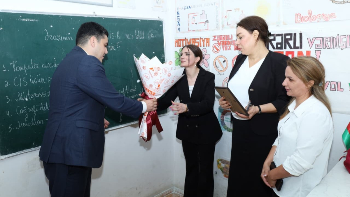 Azad edilən torpaqlarda çalışan müəllimlərlə görüşlər keçirilib