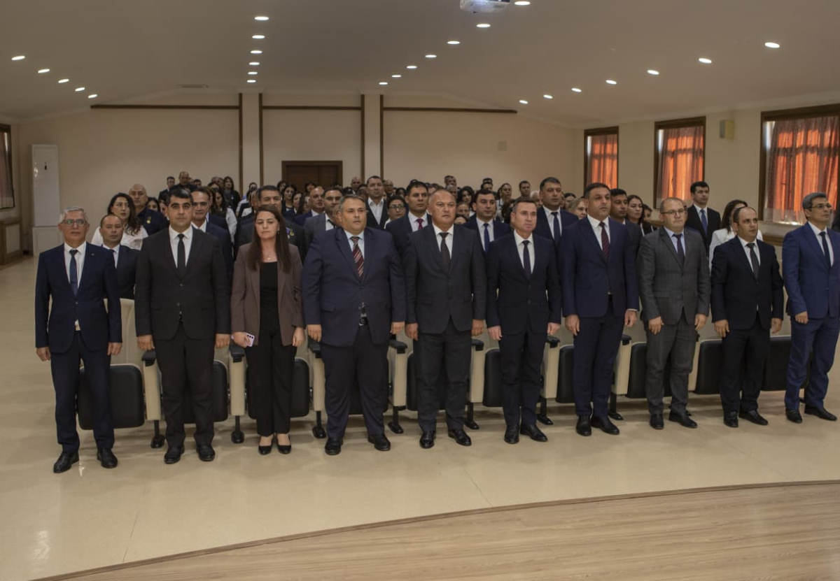Naxçıvanda fərqlənən müəllimlər təltif ediliblər