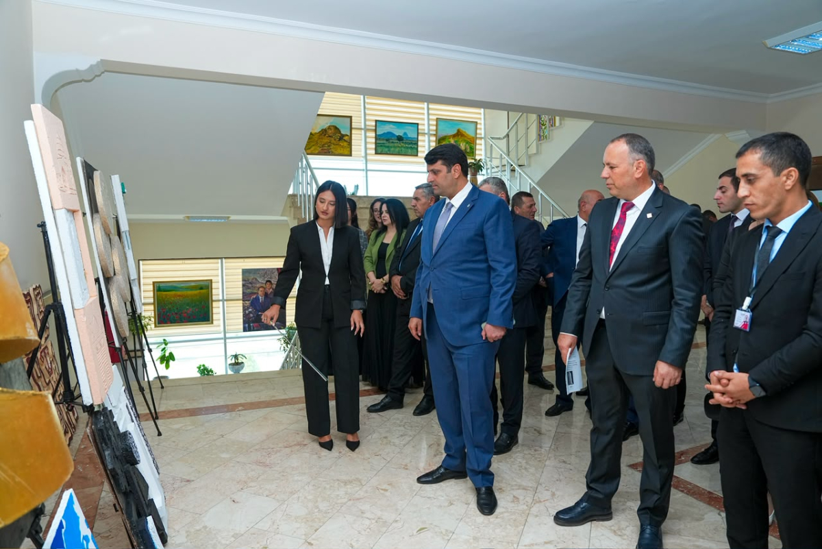 NDU-da “Dizayn və memarlıq” sərgisi keçirilib      