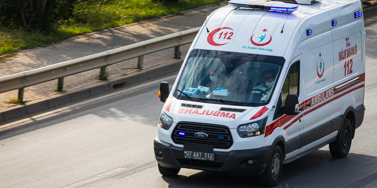 İstanbulda məktəbdə insident: 7 şagird yaralanıb