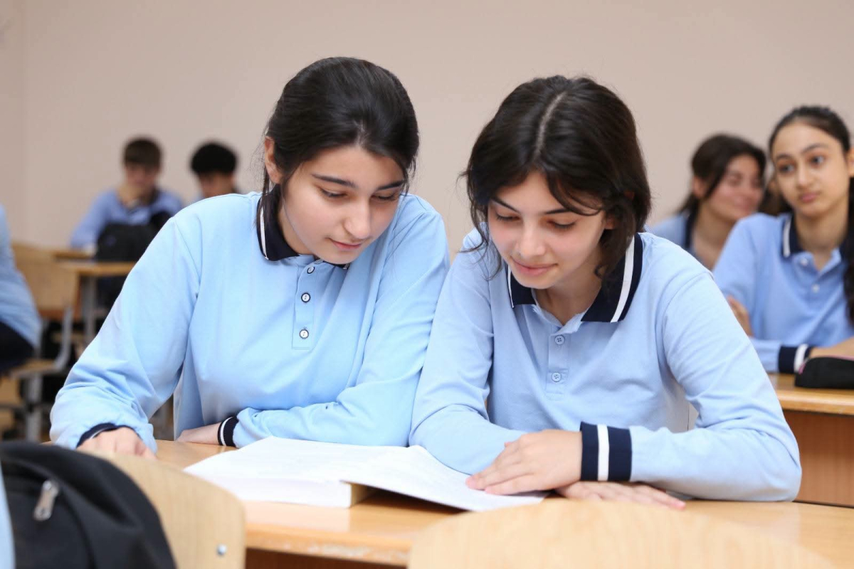 Sumqayıtda təmayül siniflərində bir gün