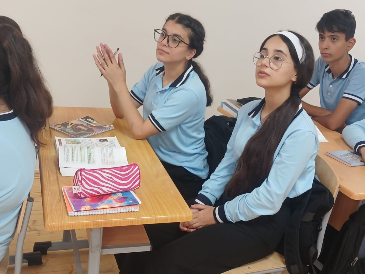 Sumqayıtda təmayül siniflərində bir gün
