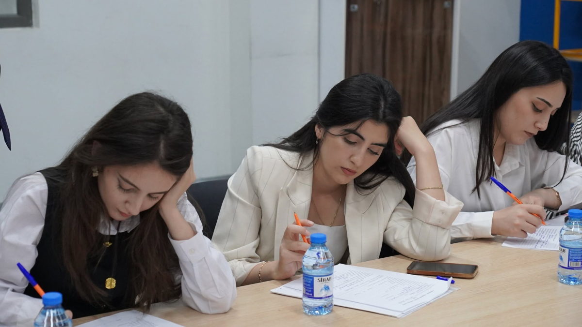 Peşə təhsili müəssisələrinin psixoloq və direktor müavinləri üçün təlimlər keçirilib