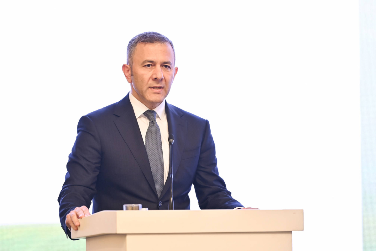 “Uşağa nə dediyinə diqqət et”