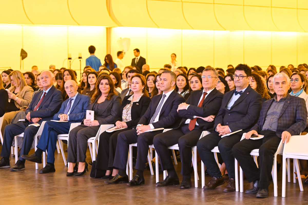 “Uşağa nə dediyinə diqqət et”
