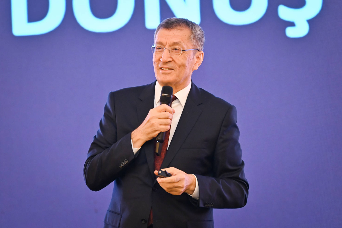 “Uşağa nə dediyinə diqqət et”