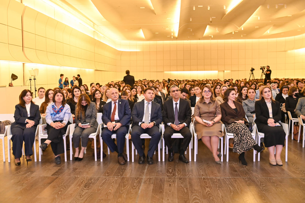 “Uşağa nə dediyinə diqqət et”