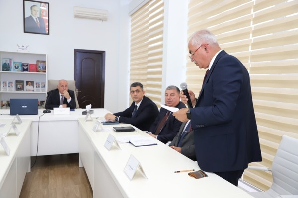 LDU-nun Elmi şurasında yeni tədris ili və idarəetmə islahatları müzakirə olunub